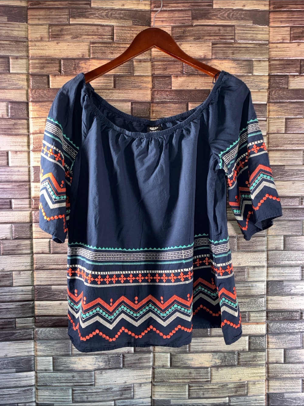 Bobeau  Large EUC Embroidered Off-Shoulder Navy Women’s Top